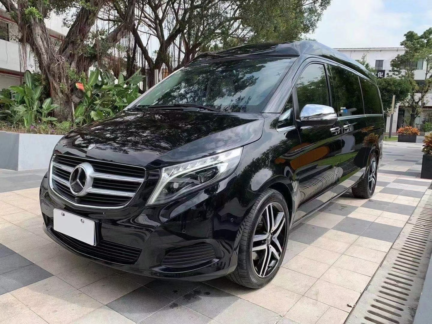 廣州租車公司：奔馳V260